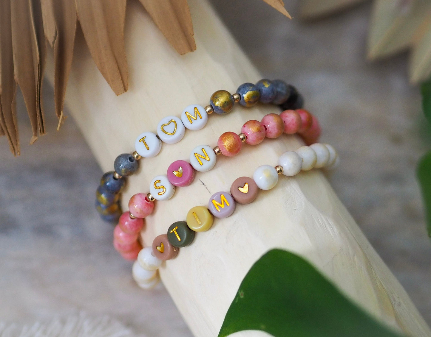 Perlenarmband Natursteinperlen personalisiert mit Initialen