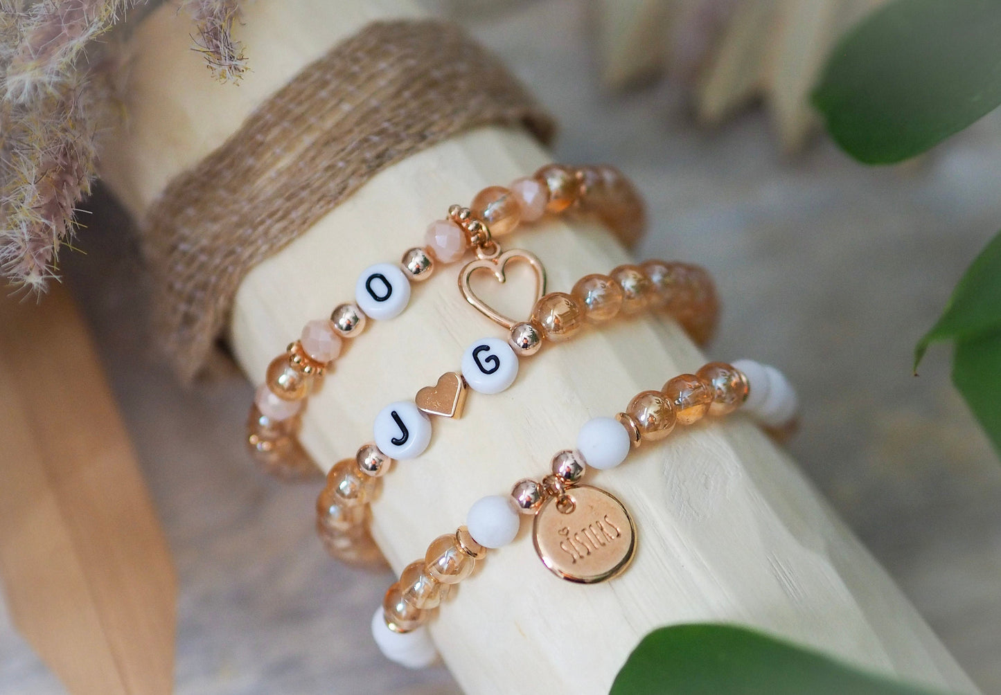 Perlenarmband Glasperlen personalisiert mit Initialen