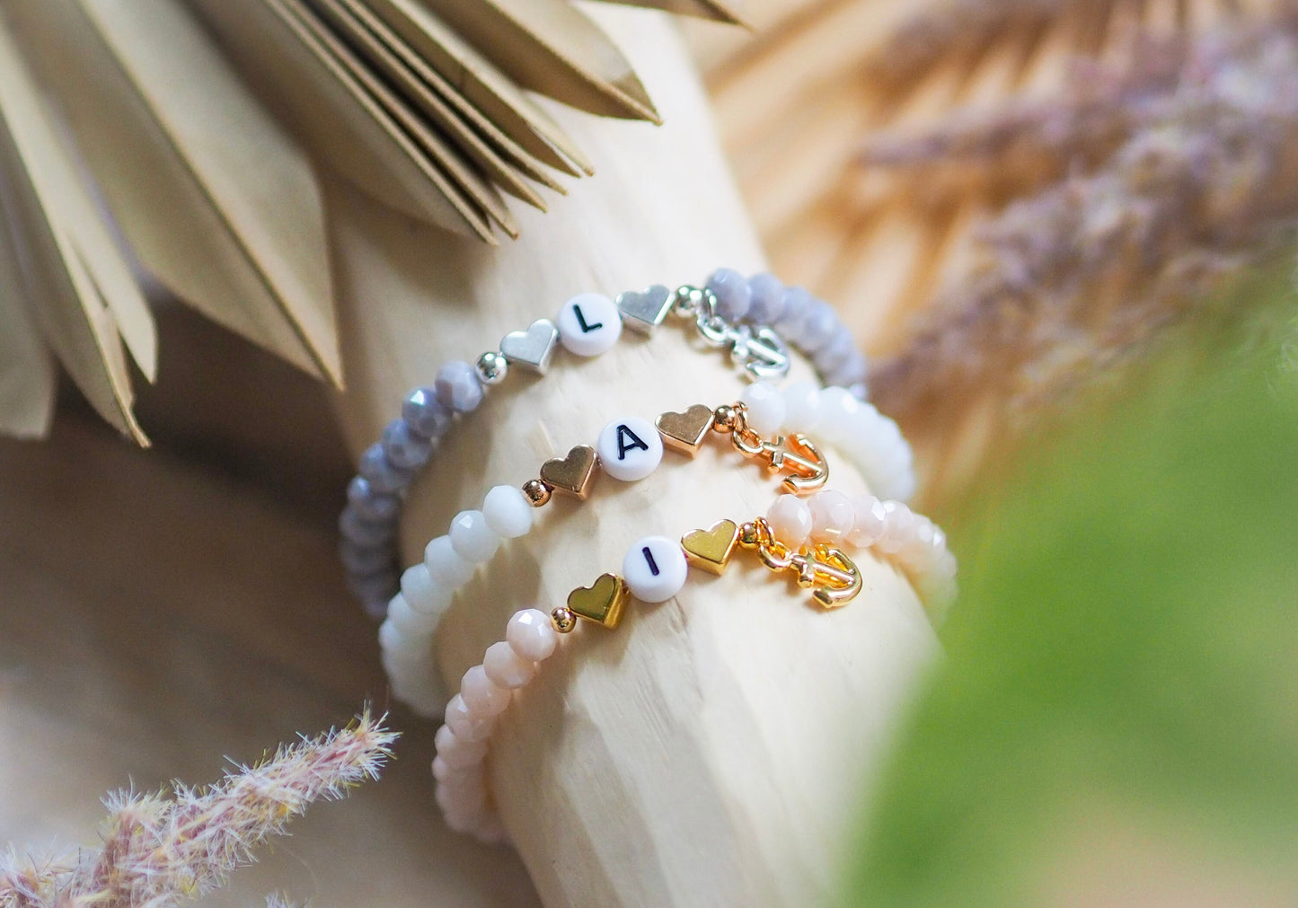 Perlenarmband Glasfacettperlen personalisiert mit Initialen