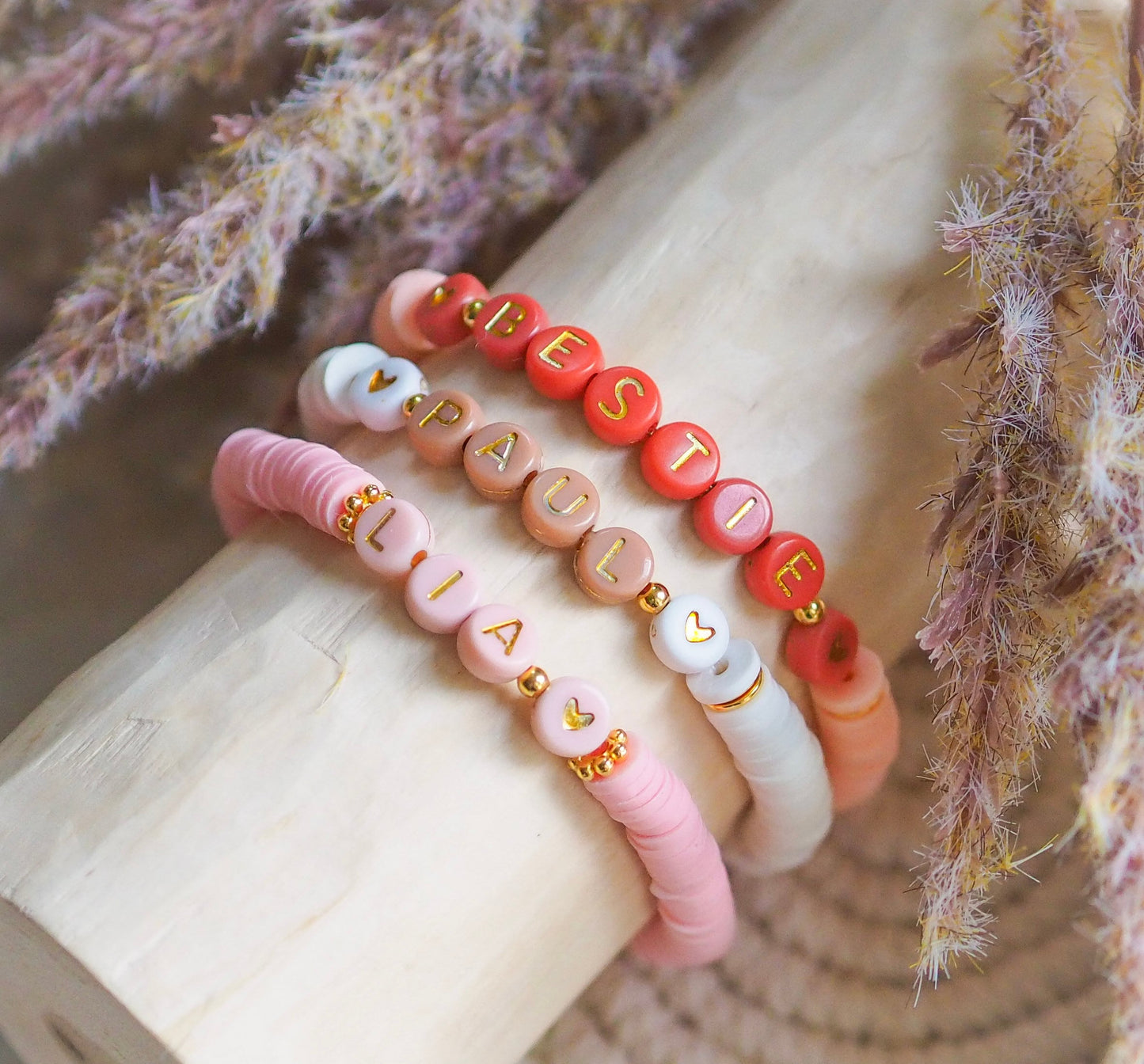 Perlenarmband Heishi Perlen personalisiert mit Initialen