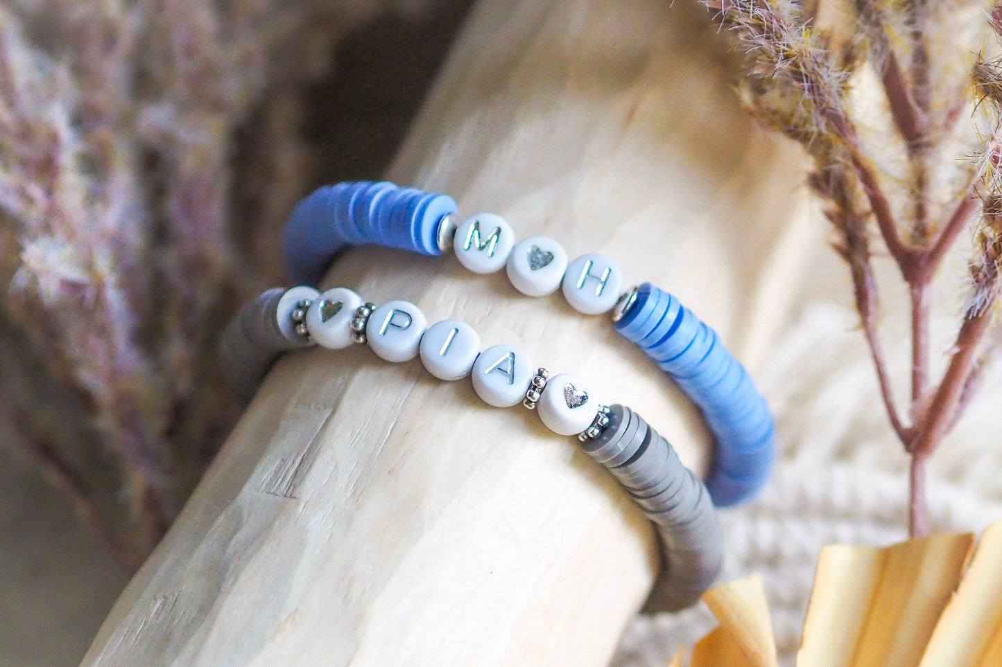 Perlenarmband Heishi Perlen personalisiert mit Initialen