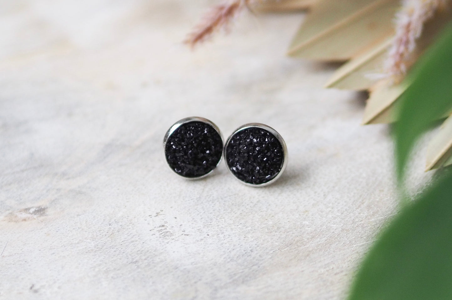 Ohrstecker Druzy Cabochon Kristall Schwarz