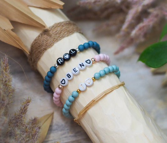 Perlenarmband Acrylperlen personalisiert mit Initialen