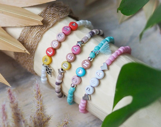 Perlenarmband Rocailles Glasperlen personalisiert mit Initialen bunt/silber