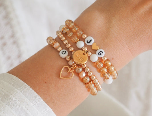 Perlenarmband Glasperlen personalisiert mit Initialen