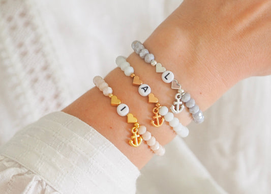 Perlenarmband Glasfacettperlen personalisiert mit Initialen