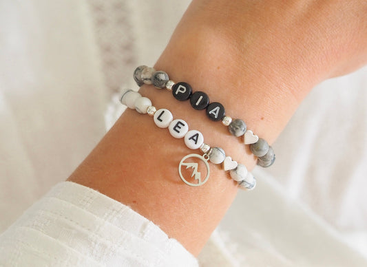 Perlenarmband Natursteinperlen personalisiert mit Initialen