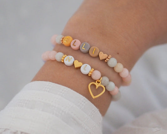 Perlenarmband Natursteinperlen personalisiert mit Initialen